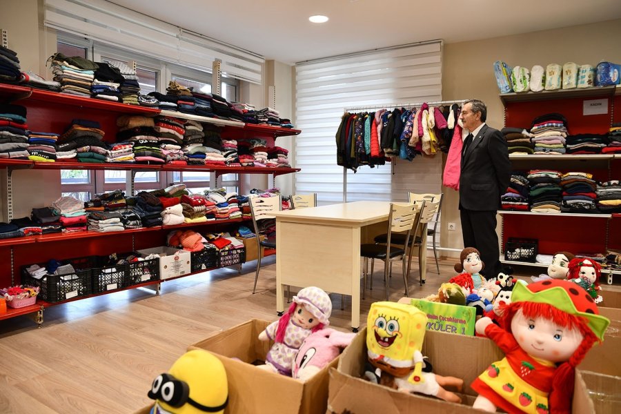 Başkan Ataç’tan Yaşam Köyündeki Depremzedelere Ziyaret