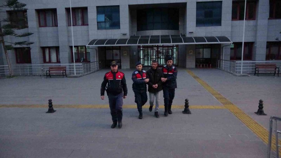 Lüks Otomobili Filmleri Aratmayacak Senaryo İle Yakan Şahıs Yakalandı