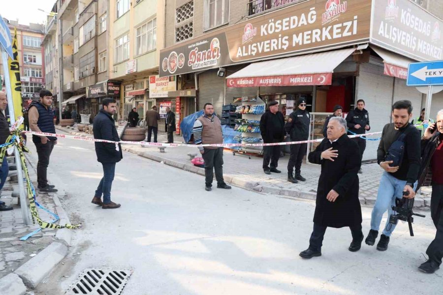 Başkan Büyükkılıç Yurtlarda Kalan Depremzedeleri Ziyaret Etti