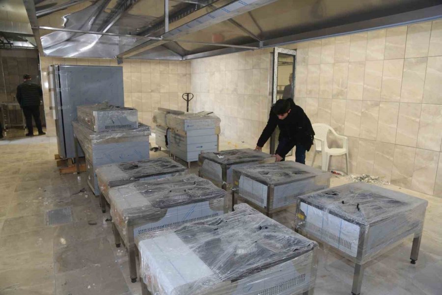 Agü Vakfı’na Ait Kyk Yurdu Depremzedelerin Kullanımına Hazır