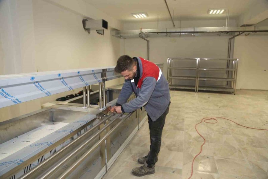 Agü Vakfı’na Ait Kyk Yurdu Depremzedelerin Kullanımına Hazır