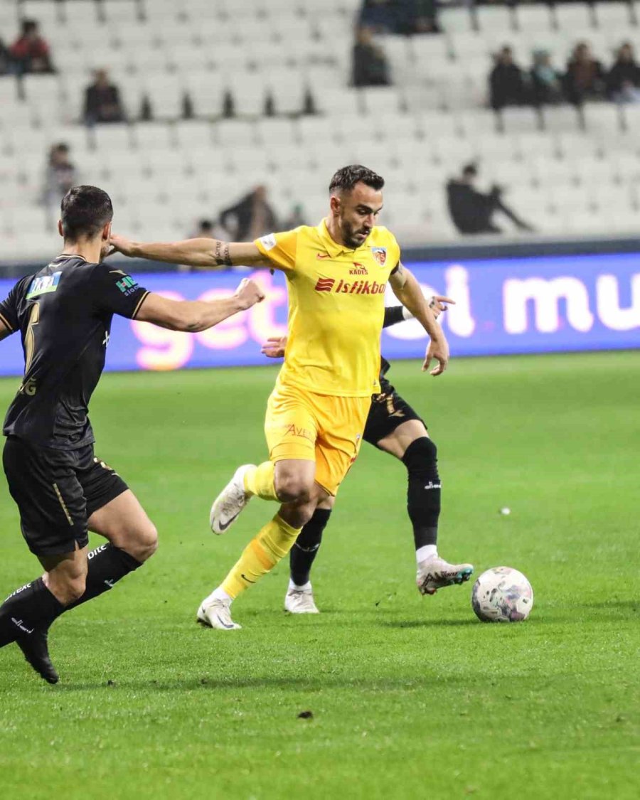 Gökhan Sazdağı: "yüreğimiz Buruk, Kalbimiz Kırık"