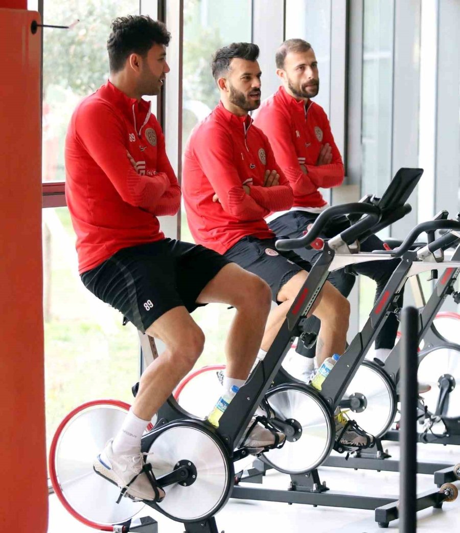 Antalyaspor, Yenileme Çalışması Yaptı