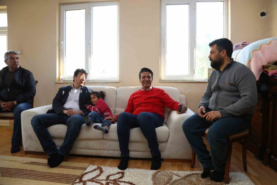 Döşemealtı Deprem Bölgesi İçin Tek Yürek