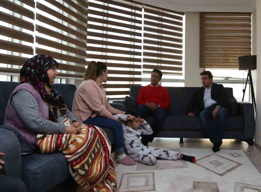 Döşemealtı Deprem Bölgesi İçin Tek Yürek