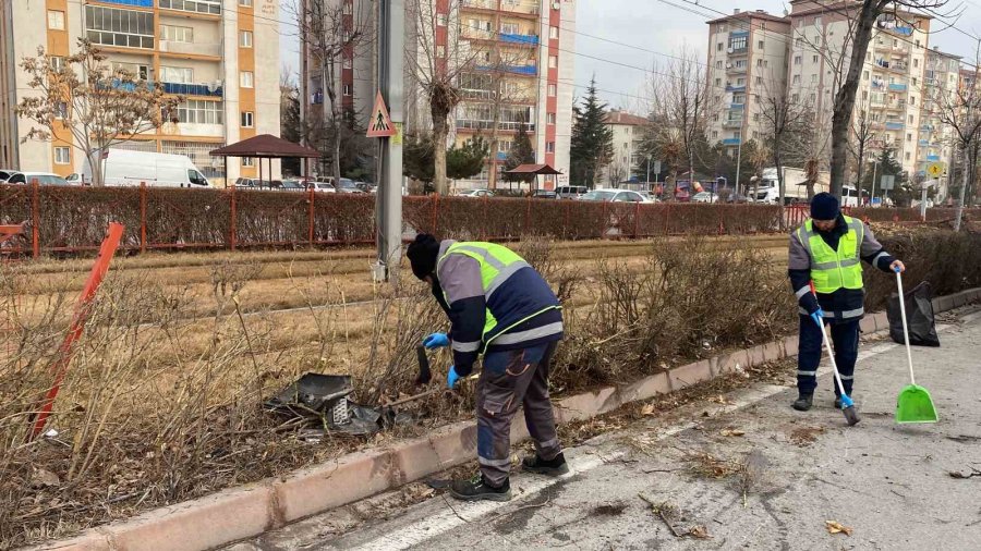 Ambulans Tramvay Yoluna Girdi: 1 Yaralı