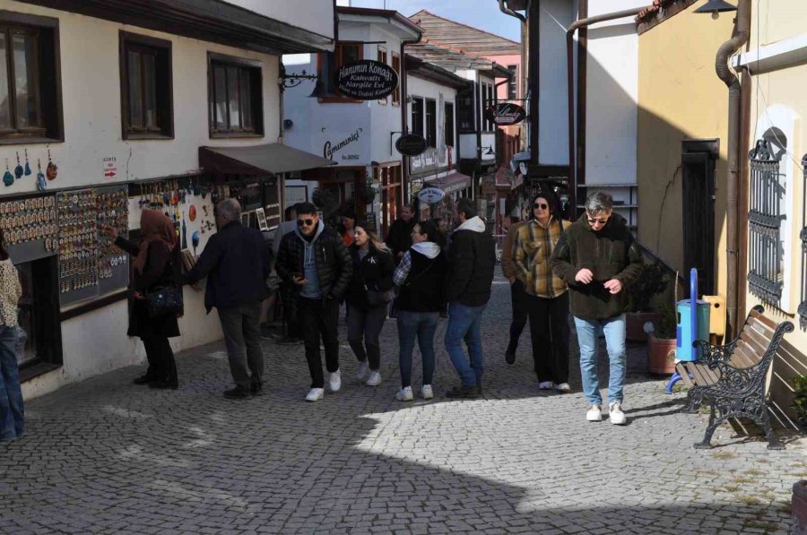 Depremlar Odunpazarı Bölgesindeki Esnafların Da İşlerini Olumsuz Etkiledi