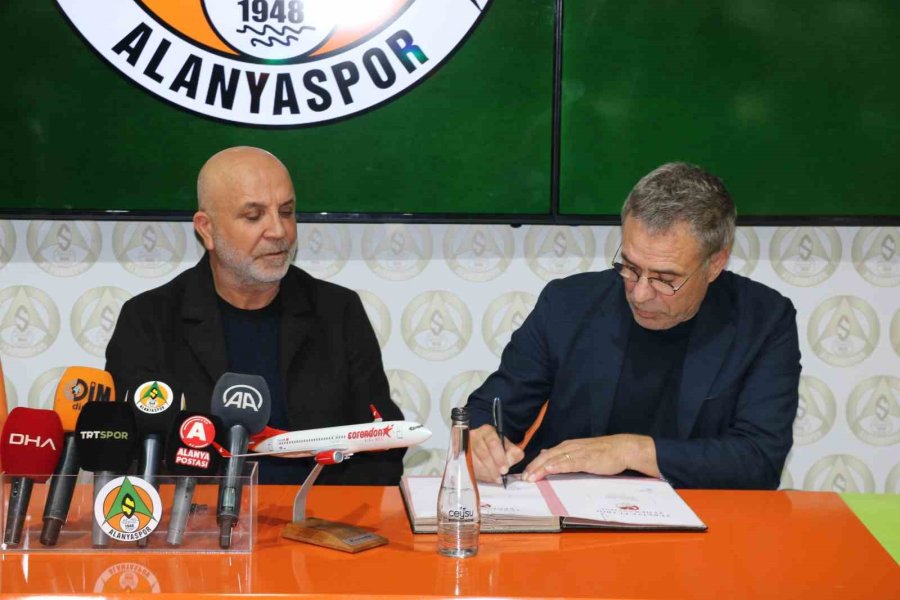 Alanyaspor, Ersun Yanal İle 1.5 Yıllık Sözleşme İmzaladı