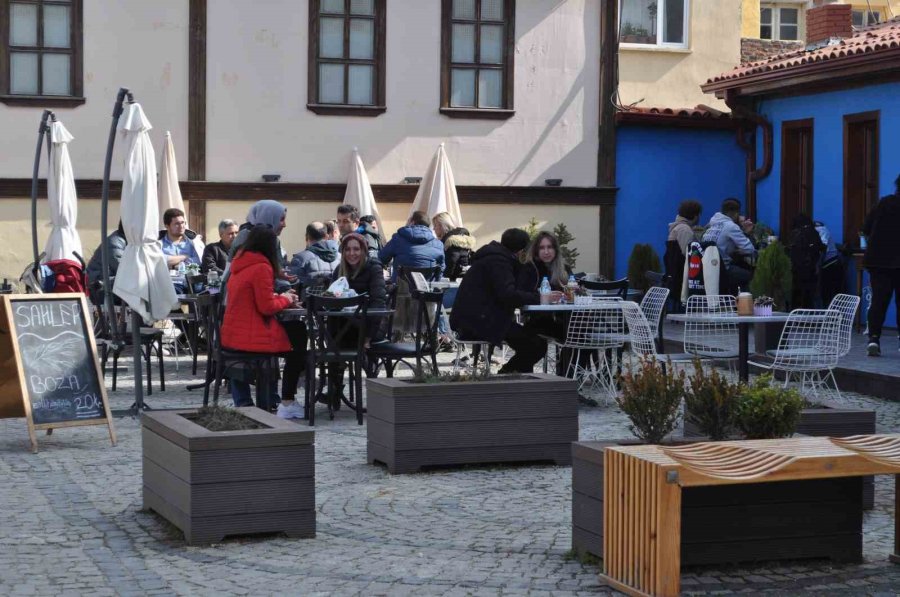 Depremlar Odunpazarı Bölgesindeki Esnafların Da İşlerini Olumsuz Etkiledi