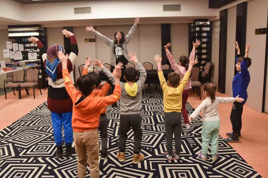 Tepebaşı’ndan Depremzede Çocuklara Atölye Çalışması