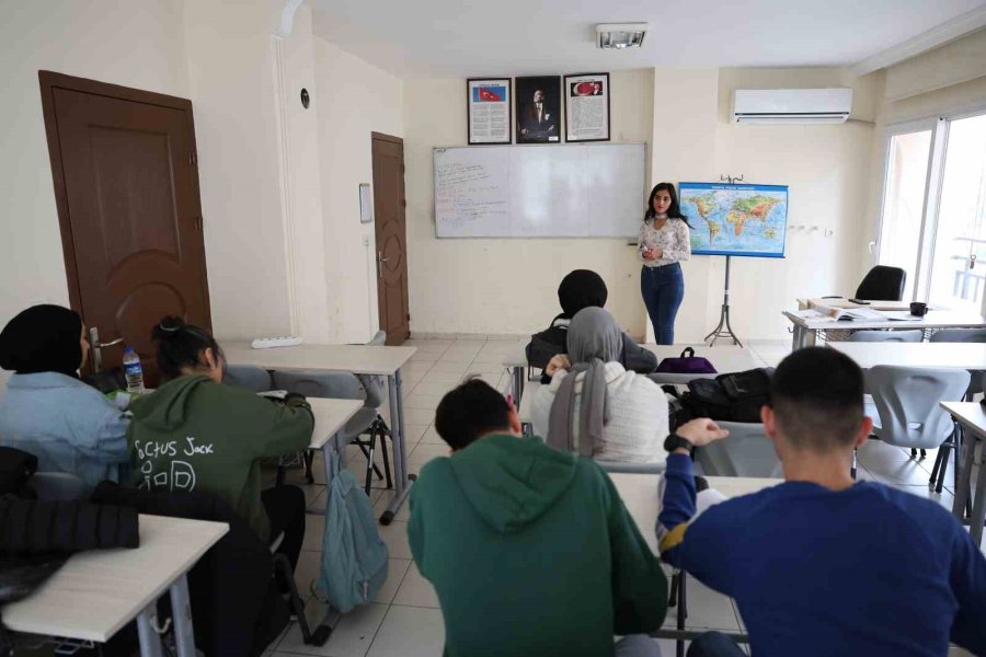 Atabem’de Depremzede Öğrenciler İçin Yks Kurslarına Ek Kontenjan Açıldı