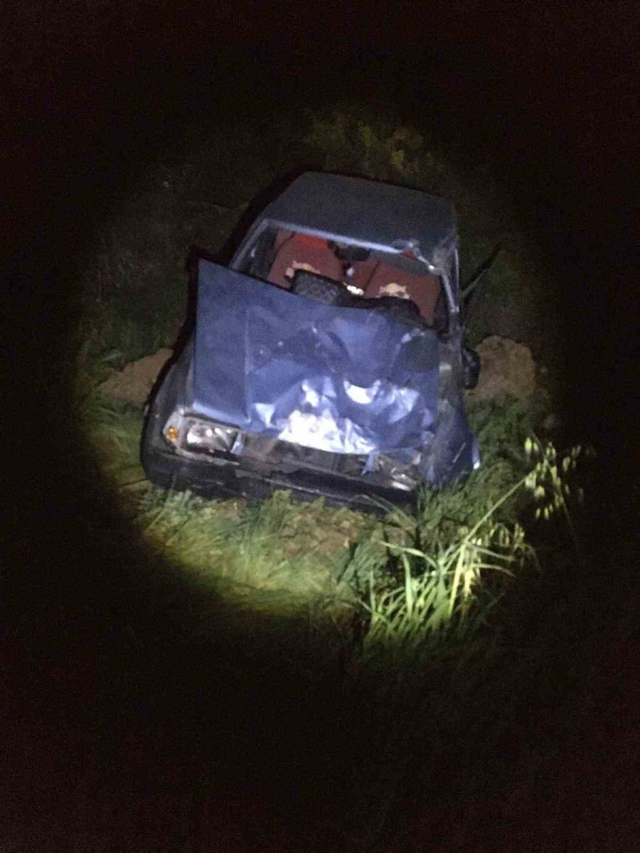 Otomobille Çekici Çarpıştı: 2 Kişi Yaralandı