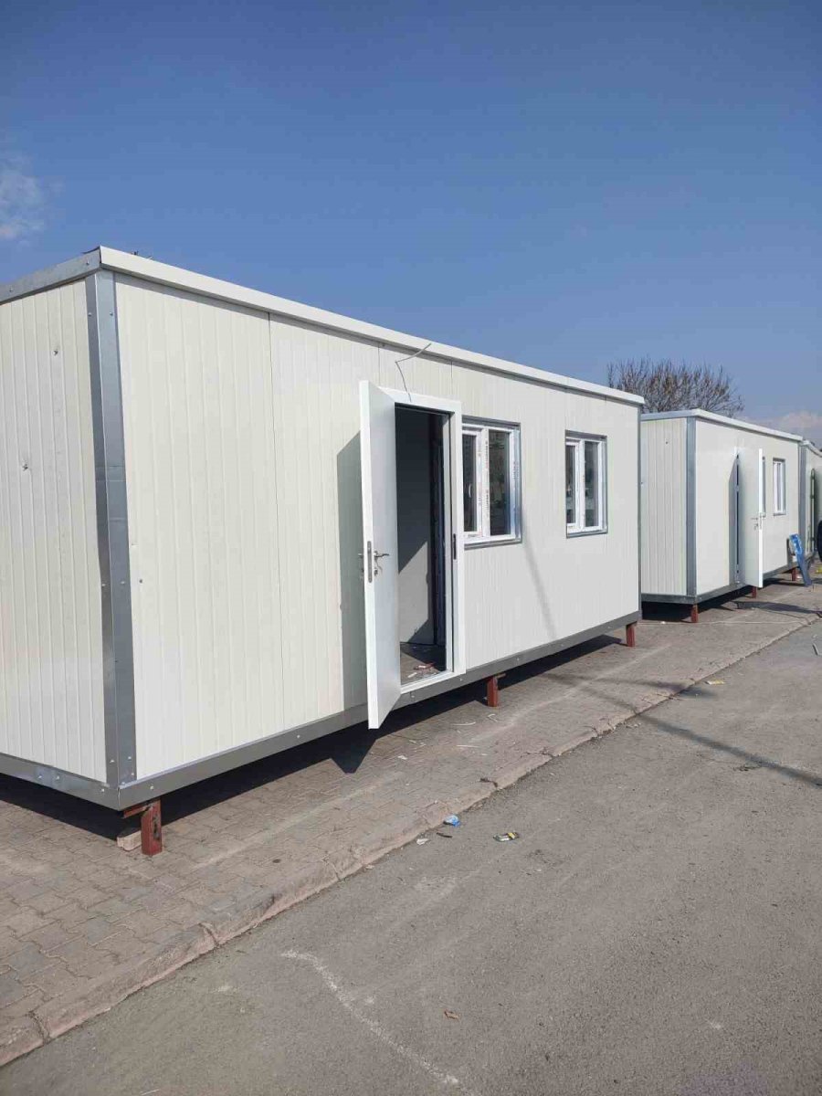 Sarız’a 5 Adet Konteyner