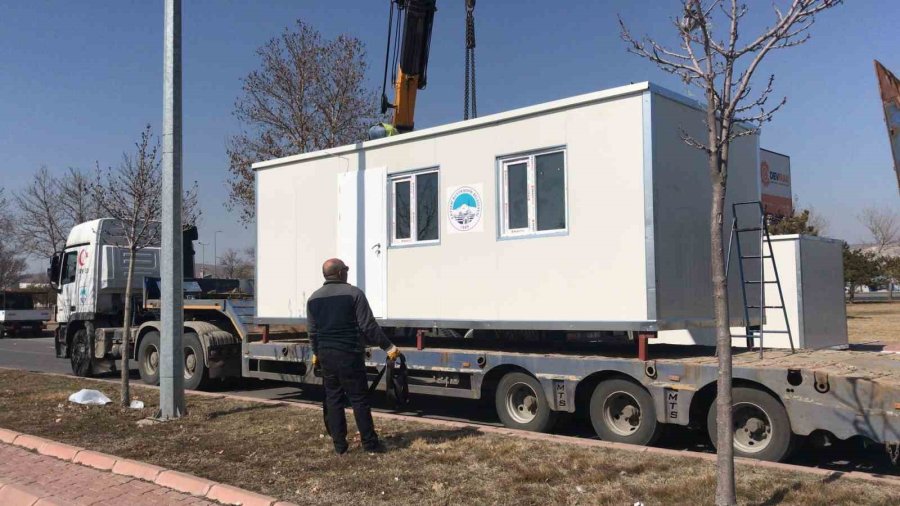 Sarız’a 5 Adet Konteyner