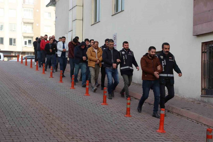 Eş Zamanlı 15 Adrese ‘kaçakçılık’ Operasyonu: 10 Gözaltı