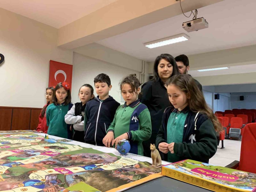 Minikler Hem Eğlendi Hem De Afet Konusunda Bilgilendi