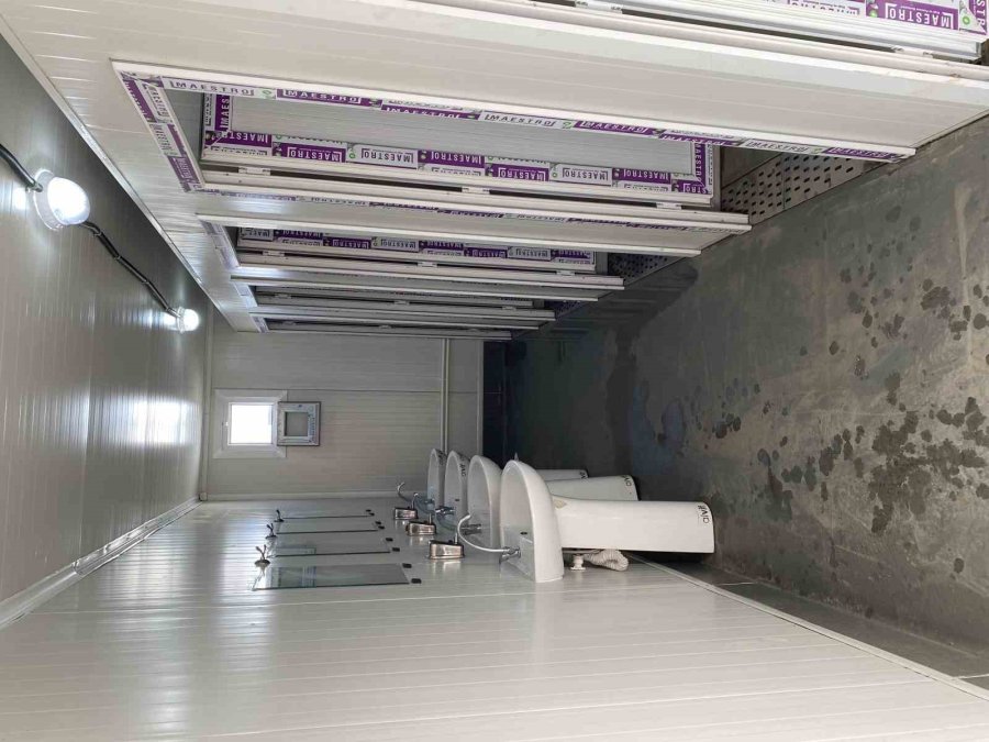 Büyükşehir Belediyesi Deprem Bölgesinde Yaraları Sarıyor