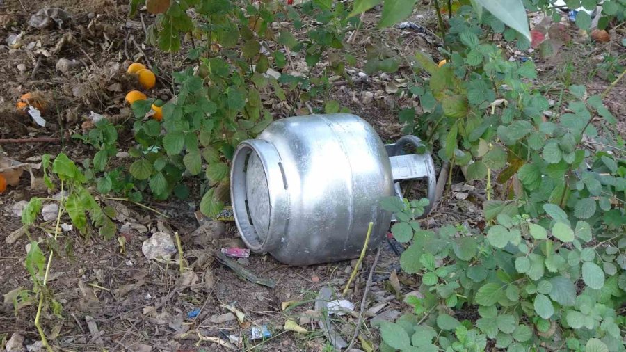 Evi Ateşe Verip, Müdahale İçin Gelen Ekiplere Ecel Teri Döktüren Şahıs Tutuklandı