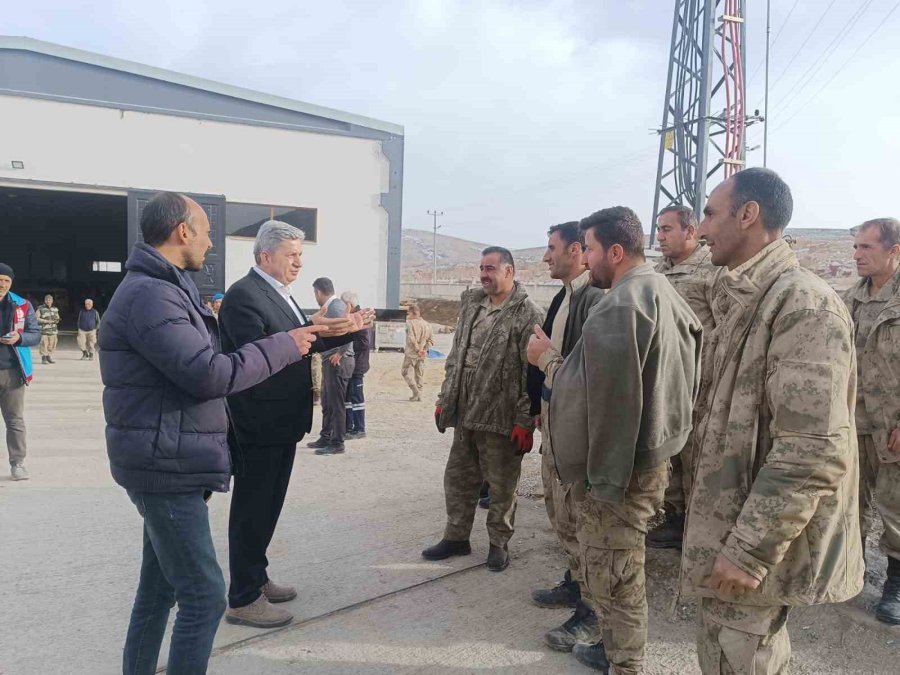 Başkan Altun Elbistan’da İncelemelerde Bulundu