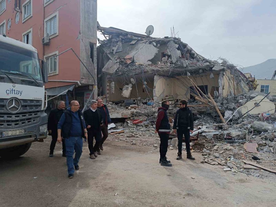 Başkan Altun Elbistan’da İncelemelerde Bulundu