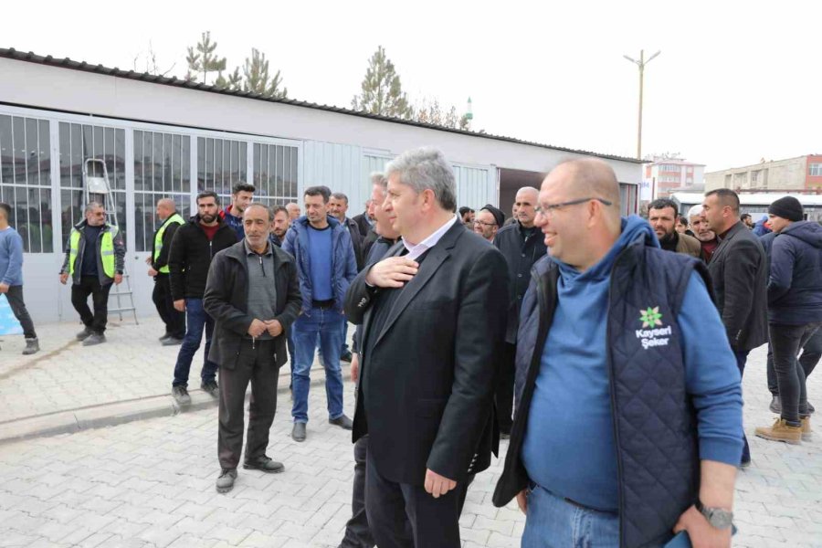 Başkan Altun Elbistan’da İncelemelerde Bulundu