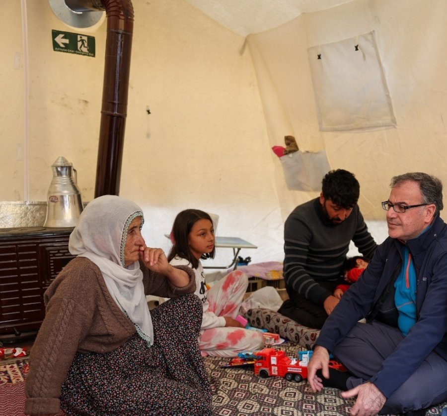 Göksun’da Güç Birliği İle Yaralar Sarılıyor