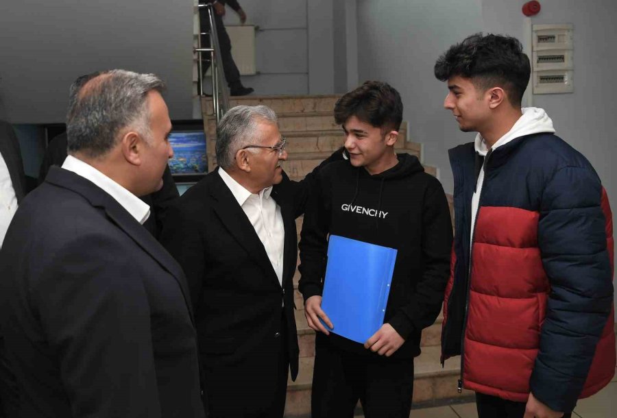 Başkan Büyükkılıç’tan Develi Zirvesi