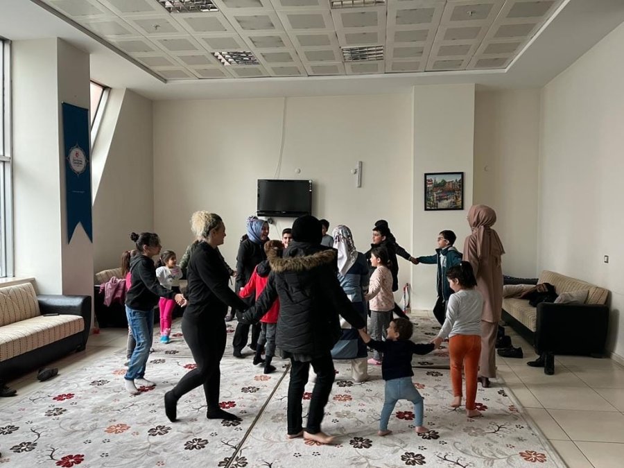 Büyükşehir’den Depremzede Çocuklara Psikolojik Destek