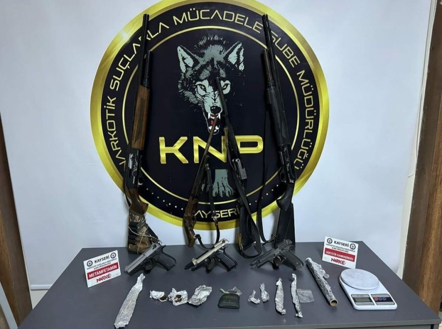 Narkotik Polisi Uyuşturucuya Geçit Vermiyor