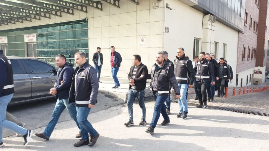 Kaçakçılık Operasyonunda 11 Kişi Adli Kontrolle Serbest