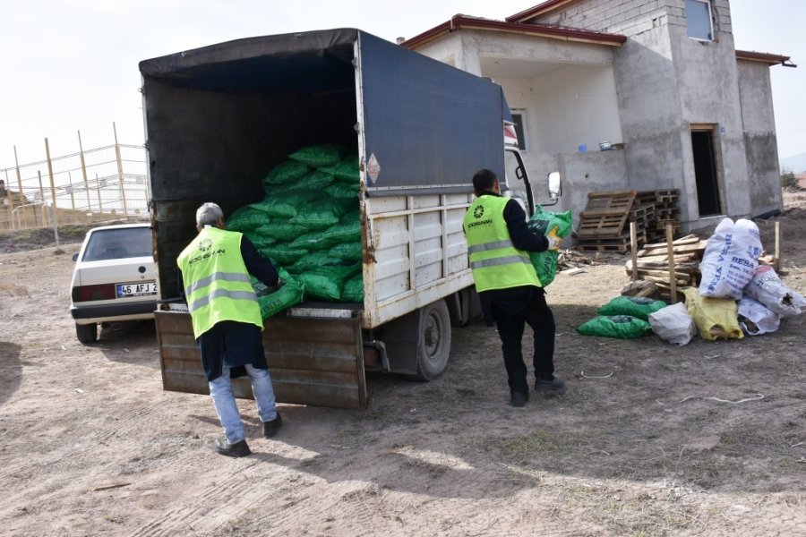 Başkan Çolakbayrakdar: “depremzede Kardeşlerimizin Her Zaman Yanındayız”