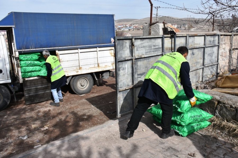 Başkan Çolakbayrakdar: “depremzede Kardeşlerimizin Her Zaman Yanındayız”