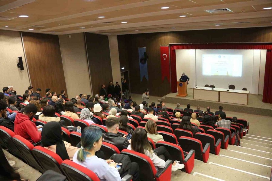 Akdeniz Üniversitesi’nde Antalya’nın Fethi Konferansı
