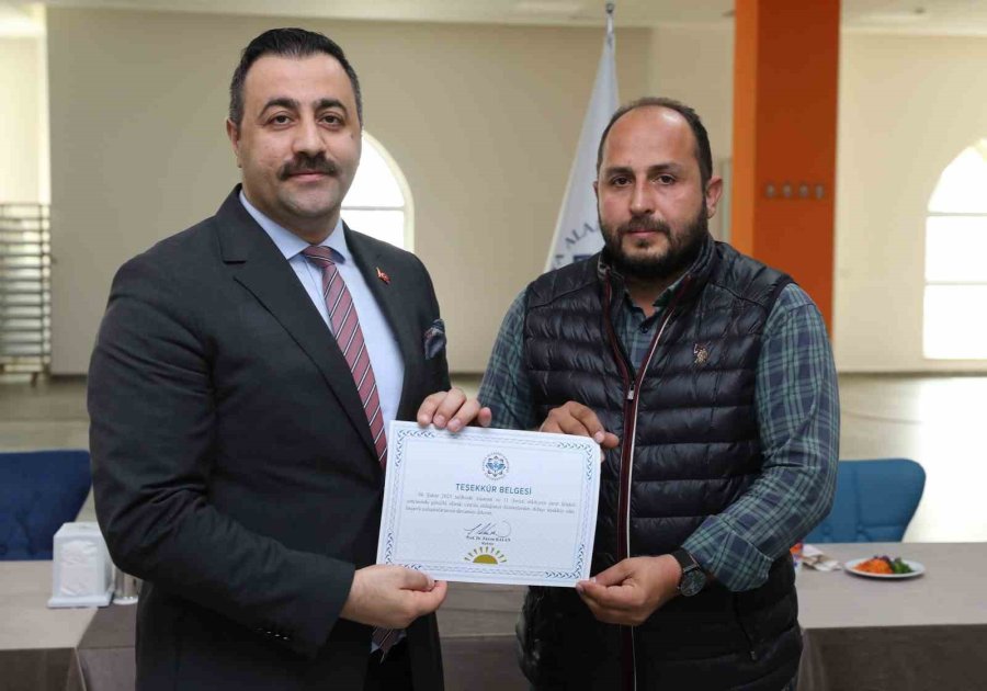 Rektör Kalan:"deprem Bölgesine Destek Olmayan Tek Personelimiz Yok"