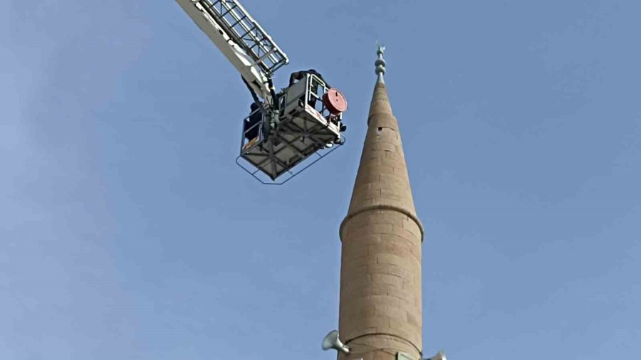 Bünyan’da Yıkım Ve Onarım Çalışmaları Devam Ediyor