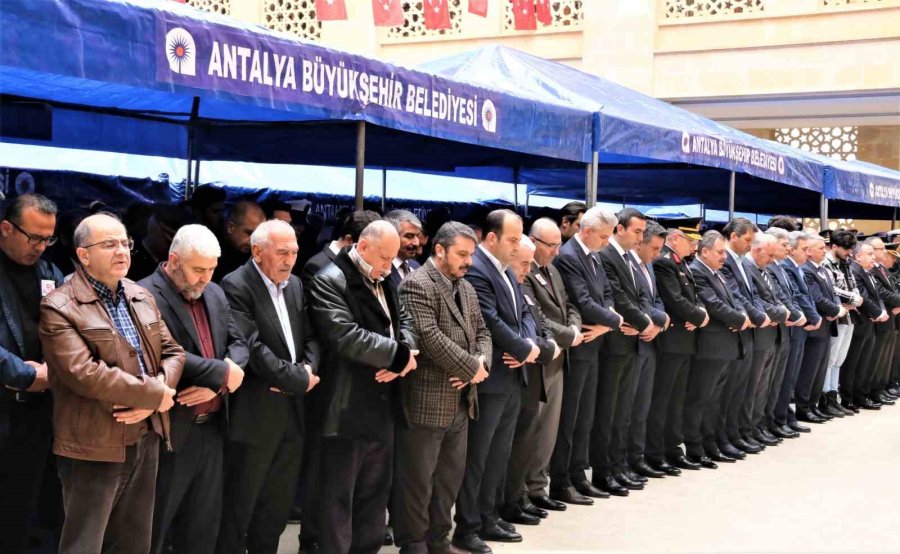 Şehit Karakol Komutanına Gözyaşları Arasında Son Görev