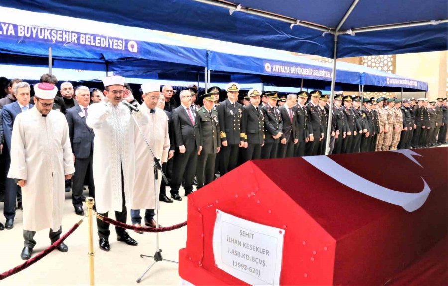 Şehit Karakol Komutanına Gözyaşları Arasında Son Görev