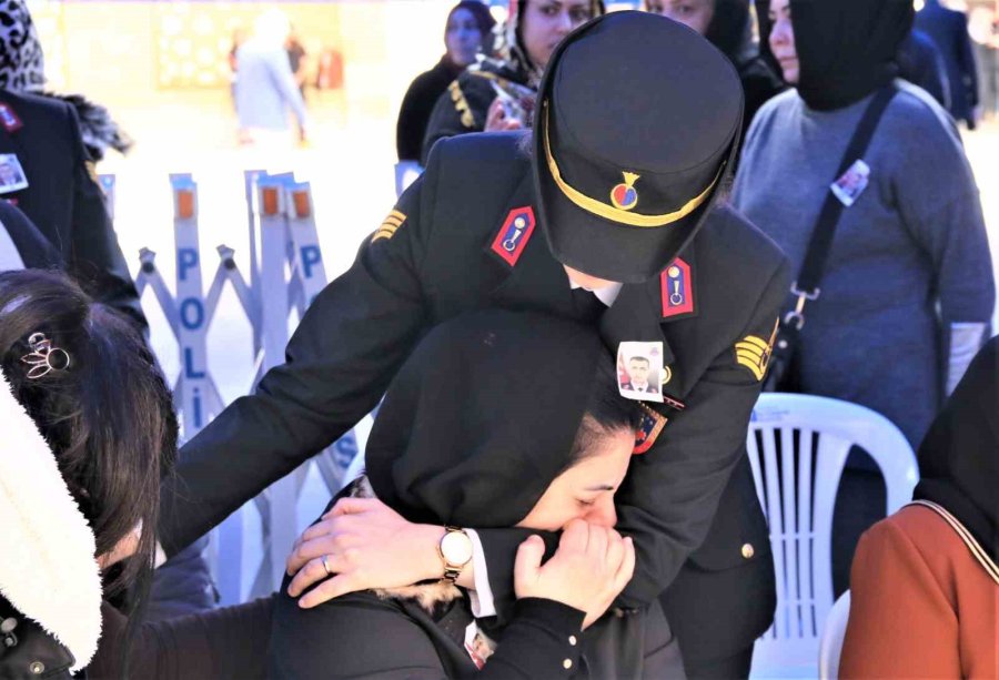 Şehit Karakol Komutanına Gözyaşları Arasında Son Görev