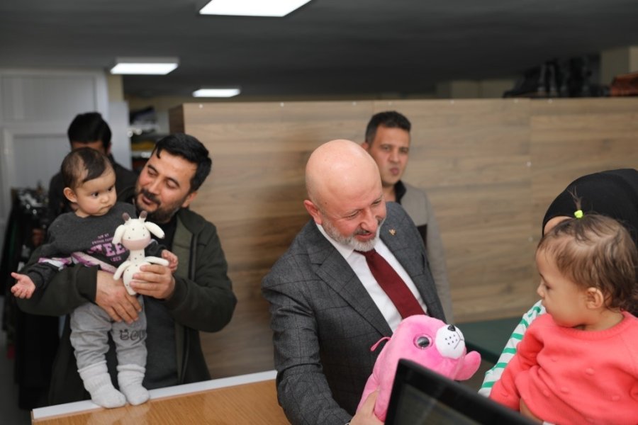 Başkan Çolakbayrakdar: “dualarımız Ve Yüreğimiz, Depremzede Kardeşlerimizle”