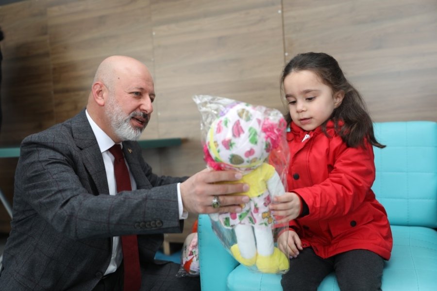 Başkan Çolakbayrakdar: “dualarımız Ve Yüreğimiz, Depremzede Kardeşlerimizle”