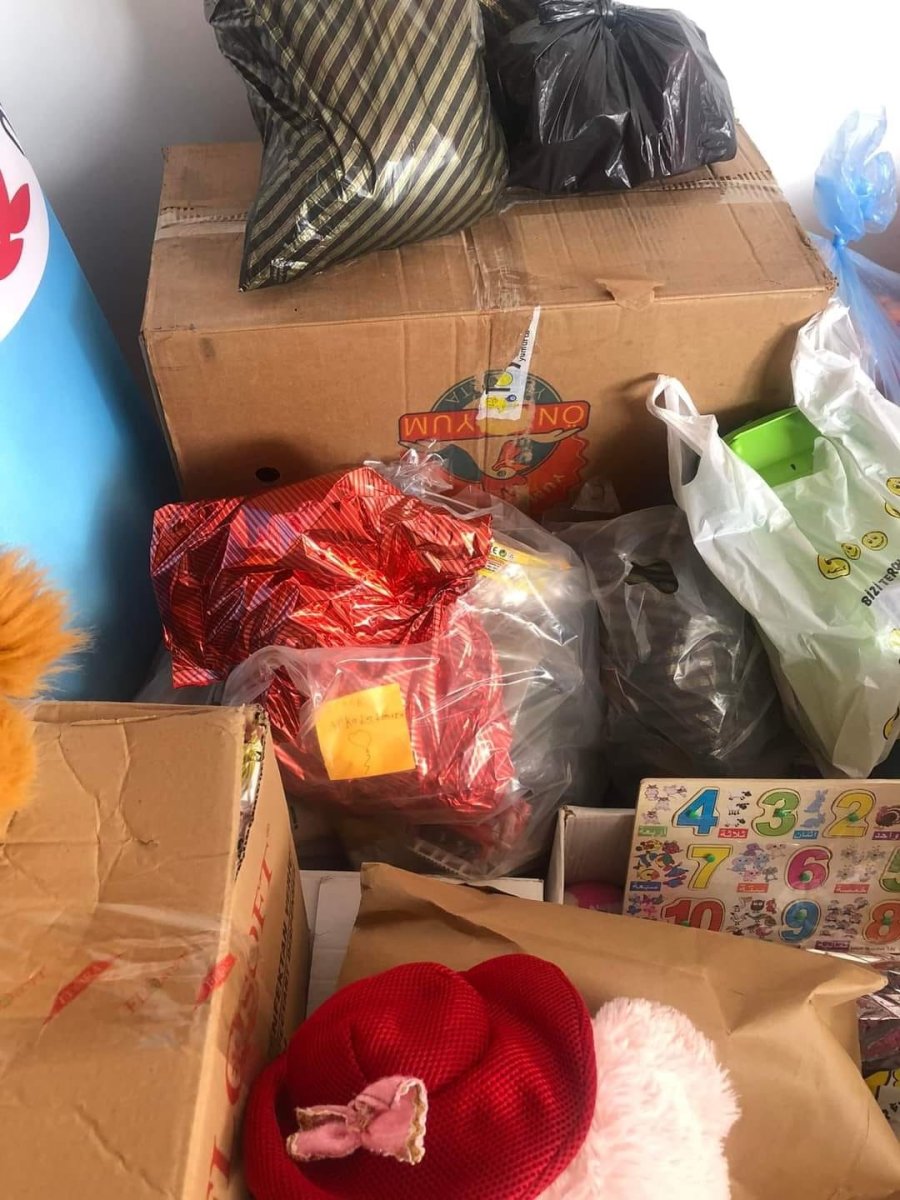 Tomarzalı Çocuklar Oyuncaklarını Depremzede Çocuklar İle Paylaştı