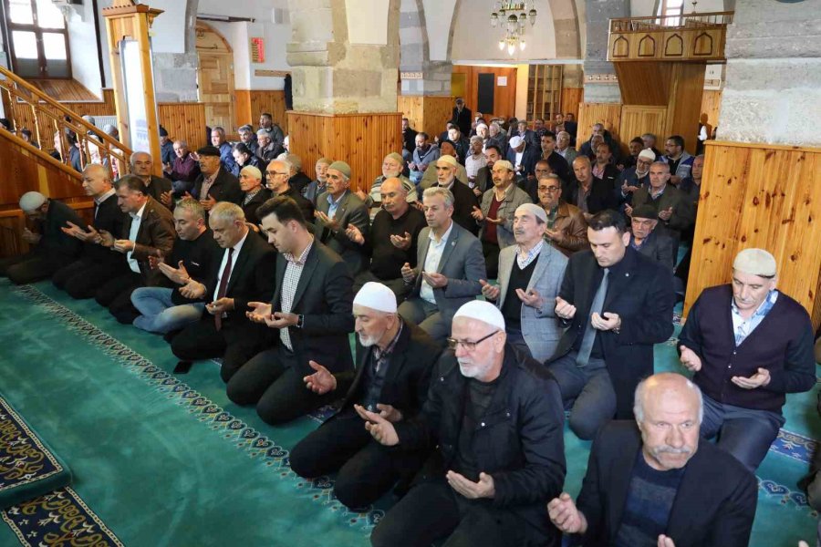 Yahyalı’da Depremde Hayatını Kaybeden Vatandaşlarımız İçin Mevlid Okundu