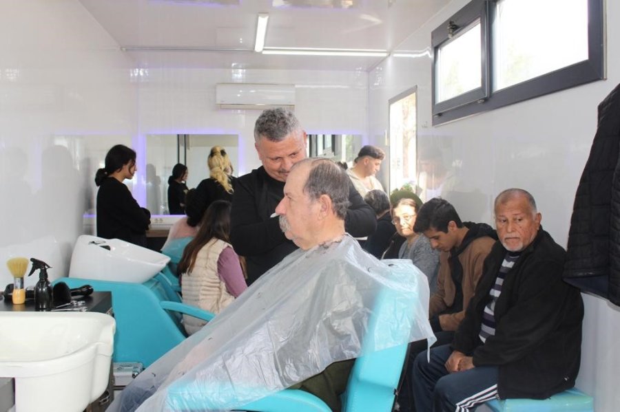 Mobil Kuaför Depremzedeler İçin Akseki Ve Kemer’de