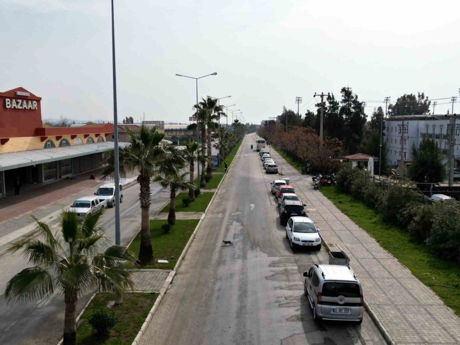 Manavgat Belediyesi’nden Çevre Yoluna Modern Sulama Sistemi
