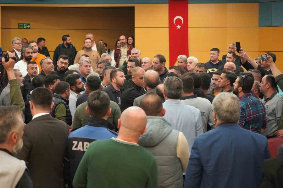 Tarsus’ta Oto Galeri Sitesi Projesi Bir Kez Daha Reddedildi