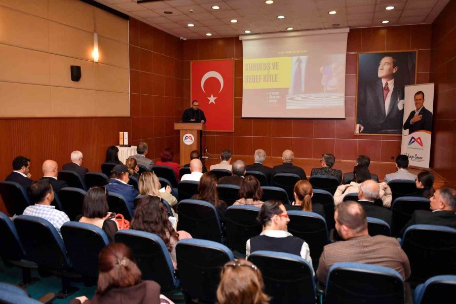 Kariyer Merkezi İş Dünyası İle ’yeni Yol Haritası’ İçin Buluştu