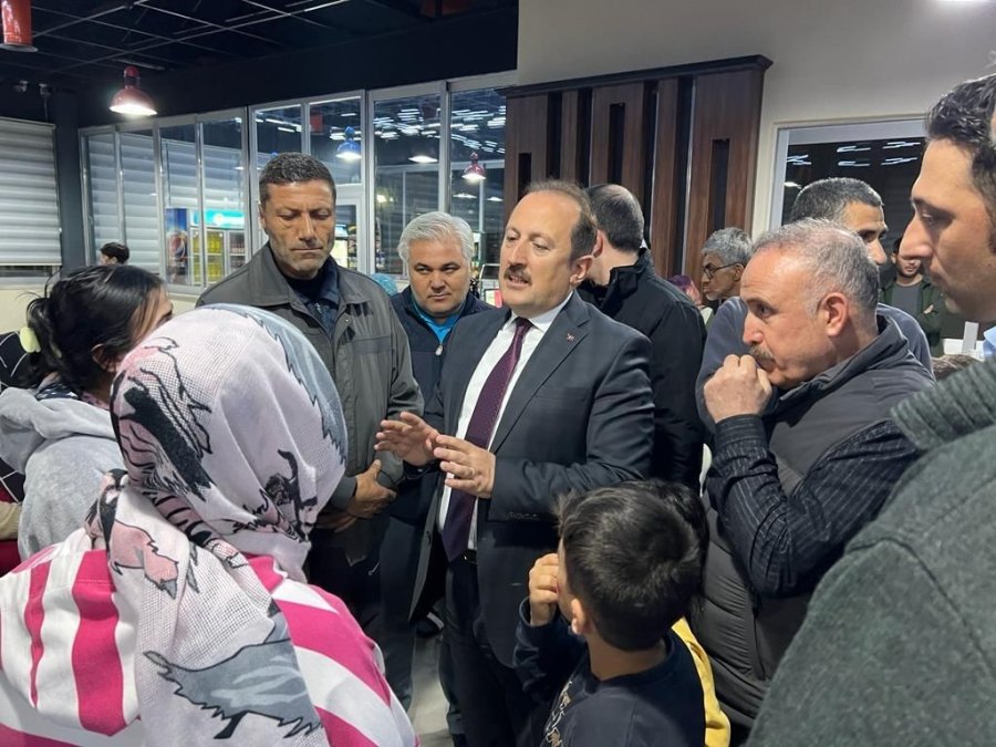 Vali Pehlivan, Kyk Yurdundaki Depremzedelerle Bir Araya Geldi