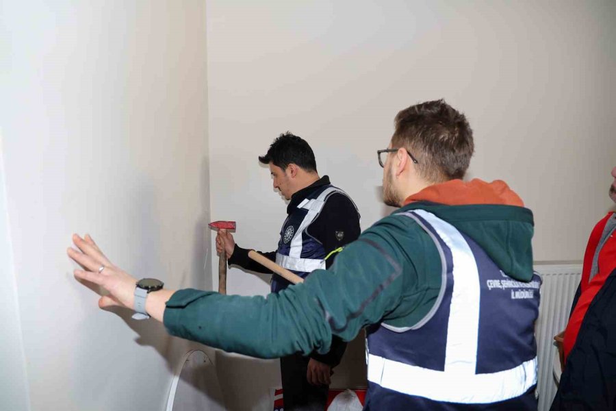 Başkan Yalçın, Hasar Tespit Çalışmalarına Katıldı