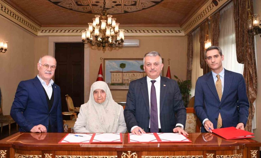 Elmalı “diyaliz Merkezi Hizmet Binası” Protokolünü İmzaladı