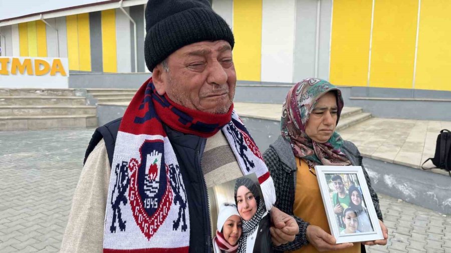 Depremde 2 Kızını Kaybeden Acılı Baba Cumhurbaşkanı’na Seslendi